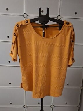 Luxology Mustard Short-Sleeve Knit Top with Shoulder Buttons